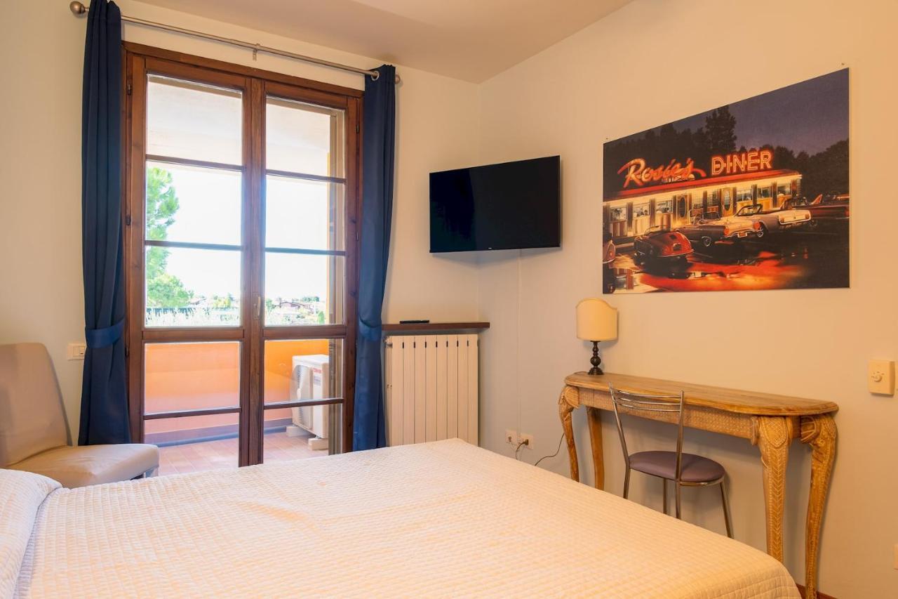 La Casa Sul Porto - Italian Homing Apartment Sirmione Ngoại thất bức ảnh