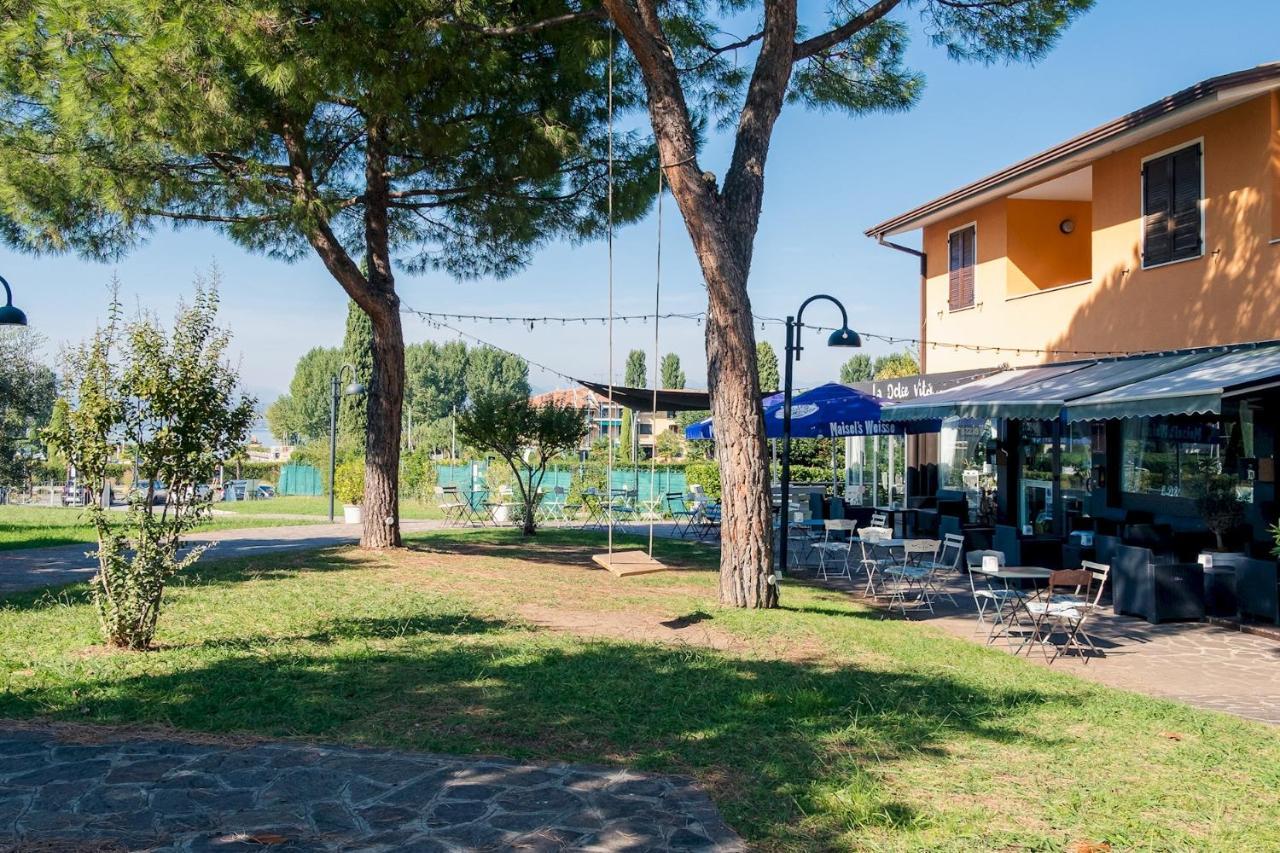 La Casa Sul Porto - Italian Homing Apartment Sirmione Ngoại thất bức ảnh